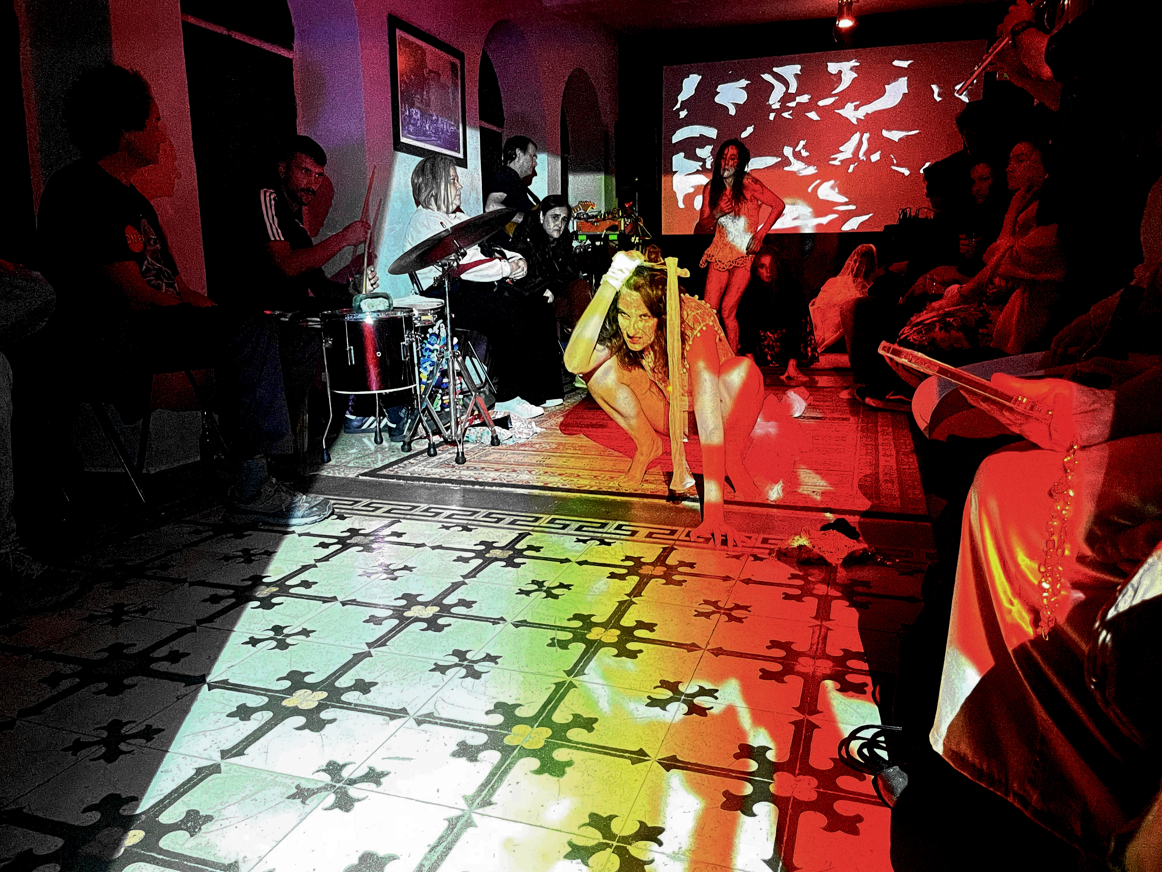 Rugiens Vulcanus Sudore